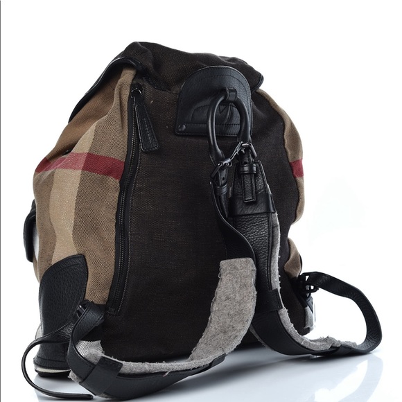 Burberry canvas large check backpack. - Picture 4 of 7
